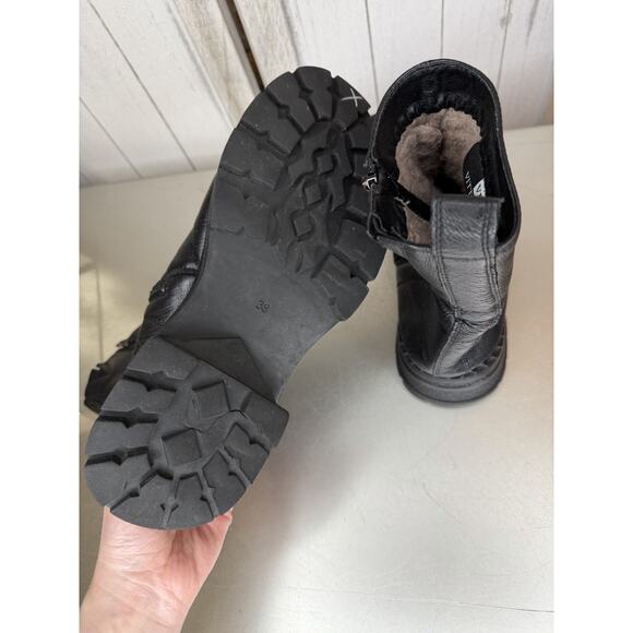 Vitto Rossi Designer Soft Leather Ankle Boots 38 US 7.5 Classic Black Soft - Picture 5 of 6